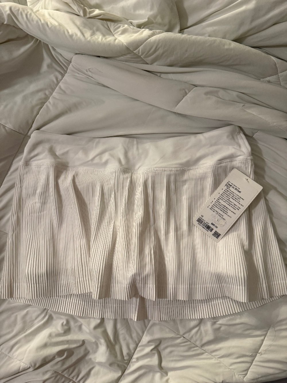 Lululemon White Pleated Skirt Size 10 NWT